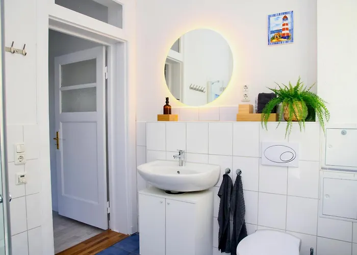 Apartment Garten, Terrasse, 93 M2, 5 Min Bis Zur Warnow Rostock